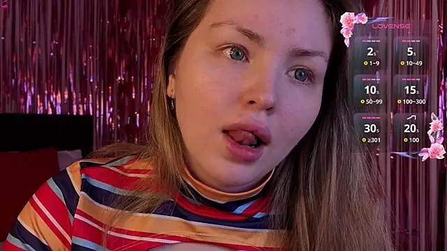 Lora Rosee online show from May 6, 2:21 pm