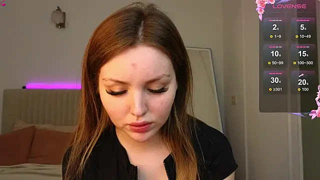 Lora Rosee online show from September 20, 11:37 am