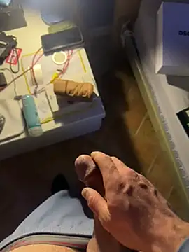 Snapshot of dominationmybigdick chatting on March 13, 10:43 pm dominationmybigdick online show from March 13, 10:43 pm