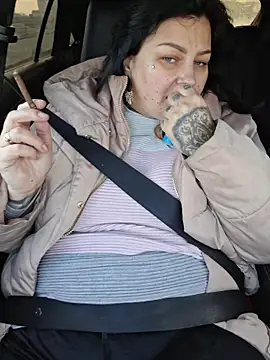 CannabisQueenn online show from January 6, 8:51 am