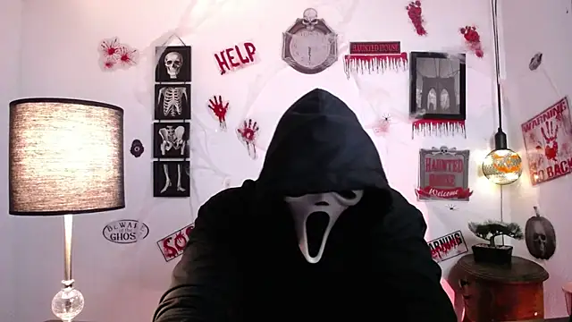 JamesCr  online show from October 25, 1:38 am