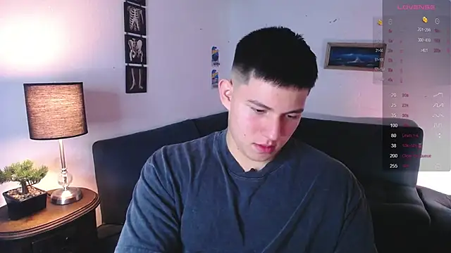 JamesCr  online show from February 9, 1:14 am