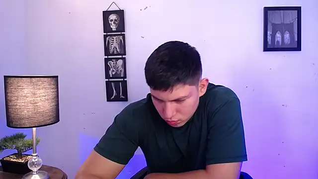 JamesCr  online show from November 5, 12:41 pm