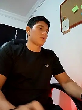 JamesCr  online show from March 21, 7:33 am