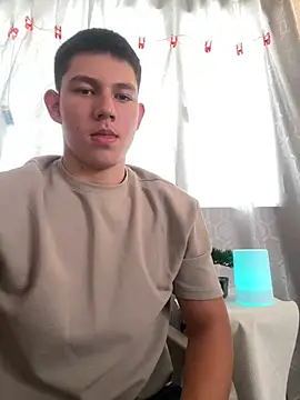 JamesCr  online show from February 19, 2:22 pm