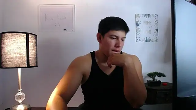 JamesCr  online show from October 16, 12:41 am