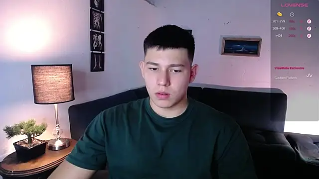 JamesCr  online show from February 11, 12:43 am