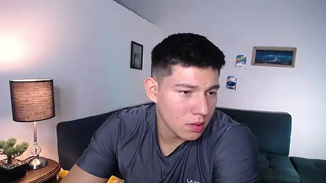 JamesCr  online show from February 17, 1:36 am