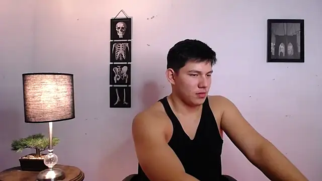 JamesCr  online show from November 17, 11:42 pm