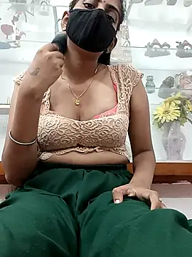 Snapshot of Kayrayadav7890 chatting on September 14, 8:15 am Kayrayadav7890 online show from September 14, 8:15 am