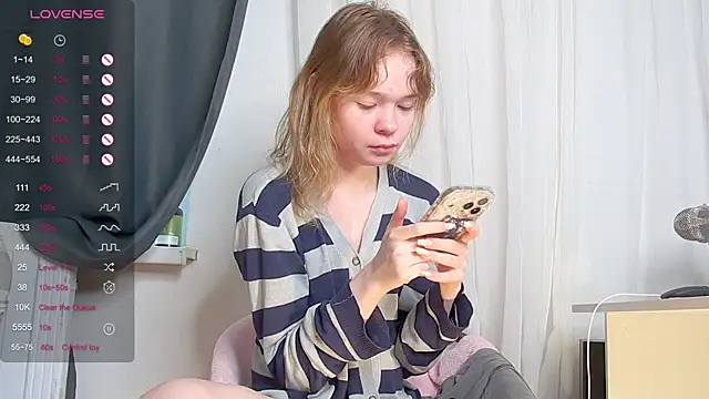Kellybbface online show from July 16, 4:31 am