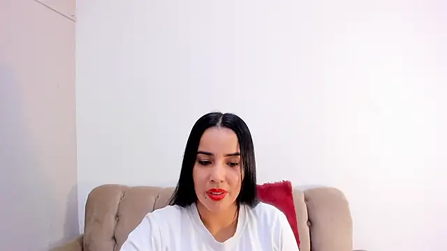 Snapshot of Violetta_0 chatting on March 1, 4:33 pm Violetta 0 online show from March 1, 4:33 pm