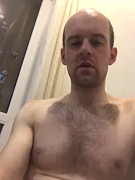 LynnAhNight online show from November 20, 3:40 am