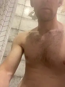 LynnAhNight online show from October 28, 9:47 pm