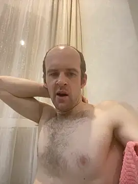 LynnAhNight online show from October 28, 3:07 am