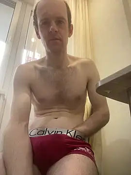 LynnAhNight online show from April 10, 3:57 am