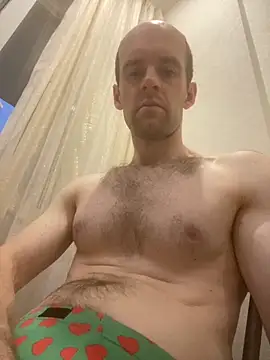 LynnAhNight online show from September 9, 2:54 am