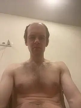 LynnAhNight online show from February 24, 3:23 am