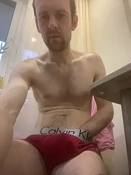 LynnAhNight online show from March 24, 3:39 am