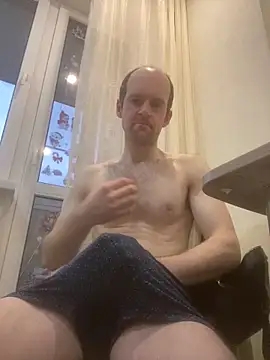 LynnAhNight online show from April 1, 3:19 am