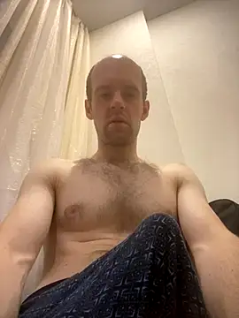 LynnAhNight online show from September 18, 3:09 am