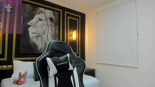 tiffanny doll  online show from March 14, 12:11 pm