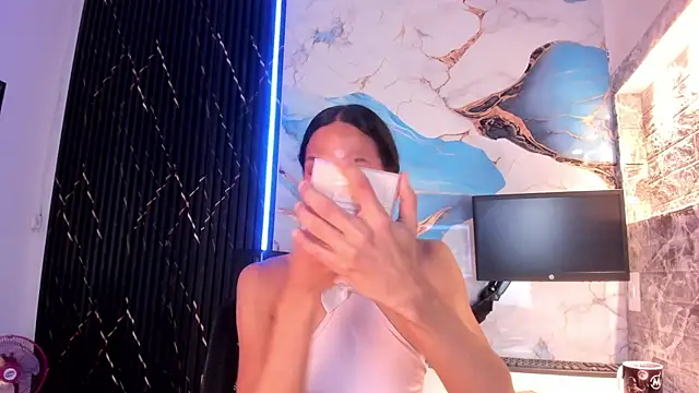 cassidy blossom online show from January 7, 8:14 pm