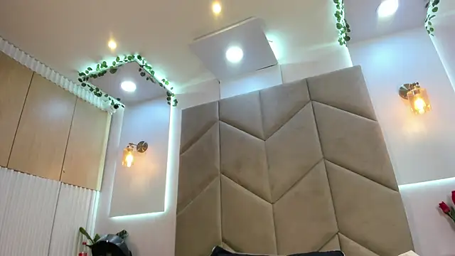 AzunaStar online show from December 19, 9:39 pm