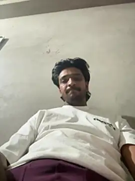 Snapshot of Chintu2408 chatting on January 17, 2:09 pm Chintu2408 online show from January 17, 2:09 pm