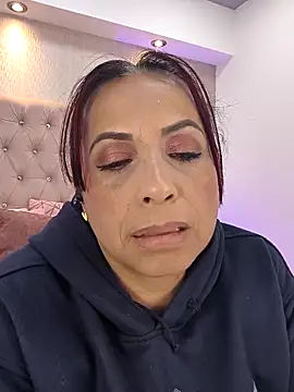 GochitaWild online show from April 6, 8:32 pm