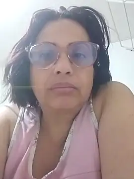 Snapshot of GochitaWild chatting on December 15, 4:35 pm GochitaWild online show from December 15, 4:35 pm