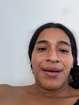 Snapshot of alexiaross96 chatting on July 8, 6:41 pm alexiaross96 online show from July 8, 6:41 pm