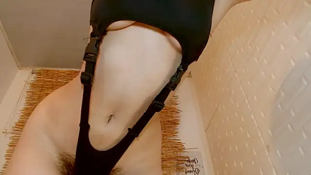 Snapshot of Luna_7_777 chatting on March 10, 7:33 am Luna 7 777 online show from March 10, 7:33 am