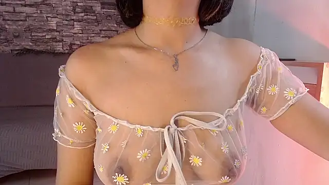 Snapshot of Luna_7_777 chatting on July 2, 6:19 am Luna 7 777 online show from July 2, 6:19 am