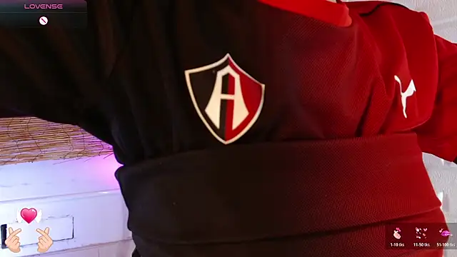 Snapshot of Luna_7_777 chatting on January 17, 5:11 am Luna 7 777 online show from January 17, 5:11 am