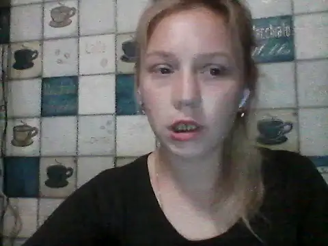 Snapshot of Anna_wey chatting on June 11, 7:22 pm Anna wey online show from June 11, 7:22 pm