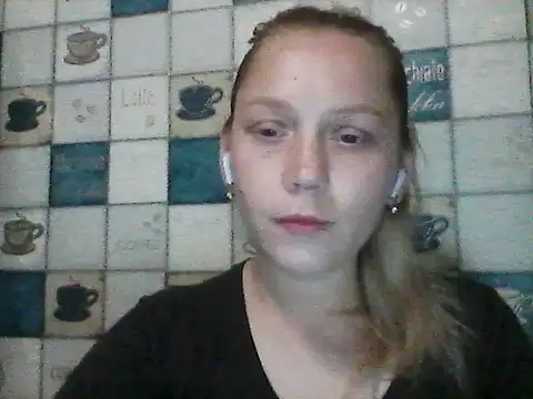 Snapshot of Anna_wey chatting on June 7, 7:08 pm Anna wey online show from June 7, 7:08 pm