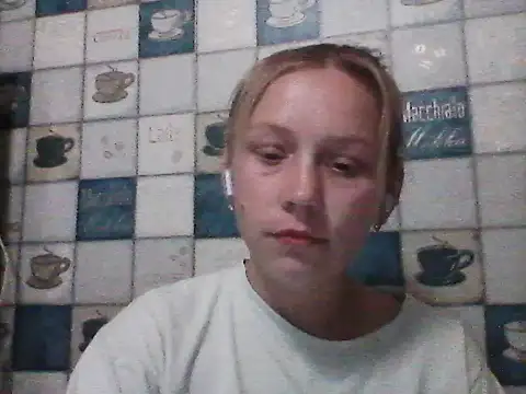 Snapshot of Anna_wey chatting on June 29, 7:13 pm Anna wey online show from June 29, 7:13 pm