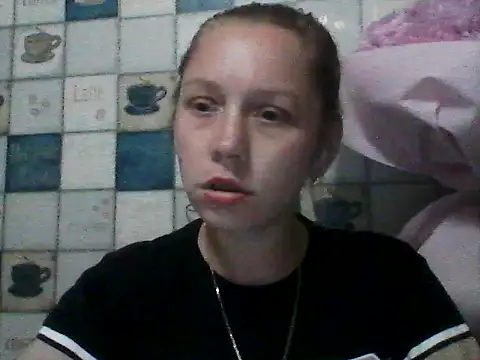 Snapshot of Anna_wey chatting on June 15, 7:13 pm Anna wey online show from June 15, 7:13 pm