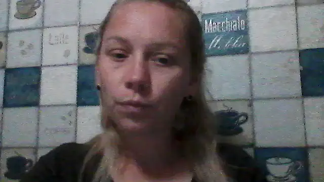 Snapshot of Anna_wey chatting on September 12, 6:40 pm Anna wey online show from September 12, 6:40 pm