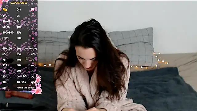 Lenaelle31000 online show from October 14, 5:41 am