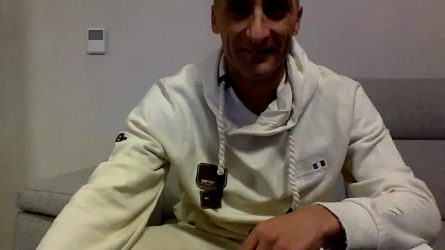 Snapshot of ANGELSANTAMARIA- chatting on October 7, 10:55 pm ANGELSANTAMARIA- online show from October 7, 10:55 pm