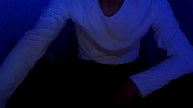 Snapshot of ANGELSANTAMARIA- chatting on October 9, 6:25 am ANGELSANTAMARIA- online show from October 9, 6:25 am