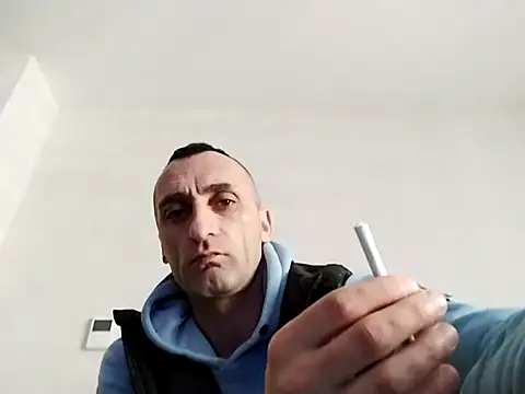 Snapshot of ANGELSANTAMARIA- chatting on December 15, 12:11 pm ANGELSANTAMARIA- online show from December 15, 12:11 pm