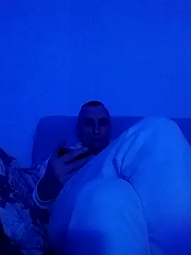 Snapshot of ANGELSANTAMARIA- chatting on December 3, 4:24 am ANGELSANTAMARIA- online show from December 3, 4:24 am