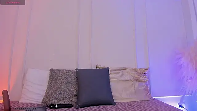 Arianasweeet online show from March 12, 8:02 pm