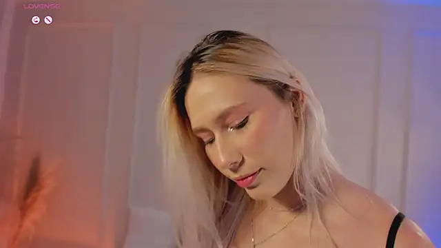 Arianasweeet online show from April 14, 7:41 pm