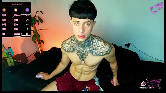 Snapshot of 7_Saturno_7 chatting on July 12, 4:30 pm 7 Saturno 7 online show from July 12, 4:30 pm