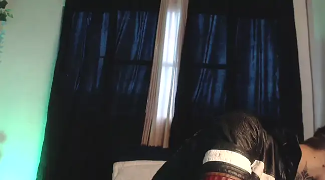 Snapshot of 7_Saturno_7 chatting on February 24, 11:21 am 7 Saturno 7 online show from February 24, 11:21 am