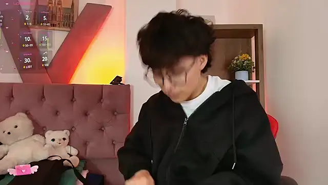 Snapshot of PepperTwink chatting on February 23, 1:23 pm PepperTwink online show from February 23, 1:23 pm